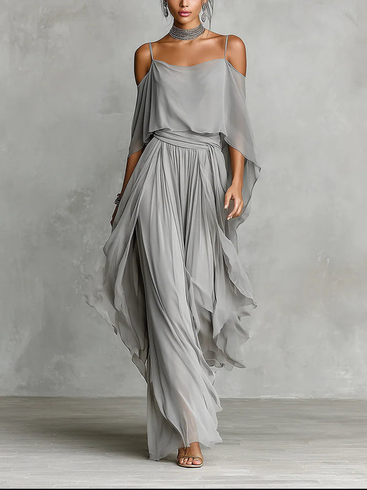 Ensemble en Mousseline Grise avec Débardeur Fluide et Pantalon Épaules Dénudées
