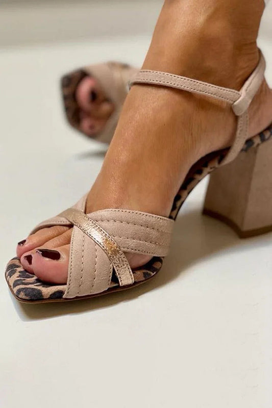 Lorrie Sandales