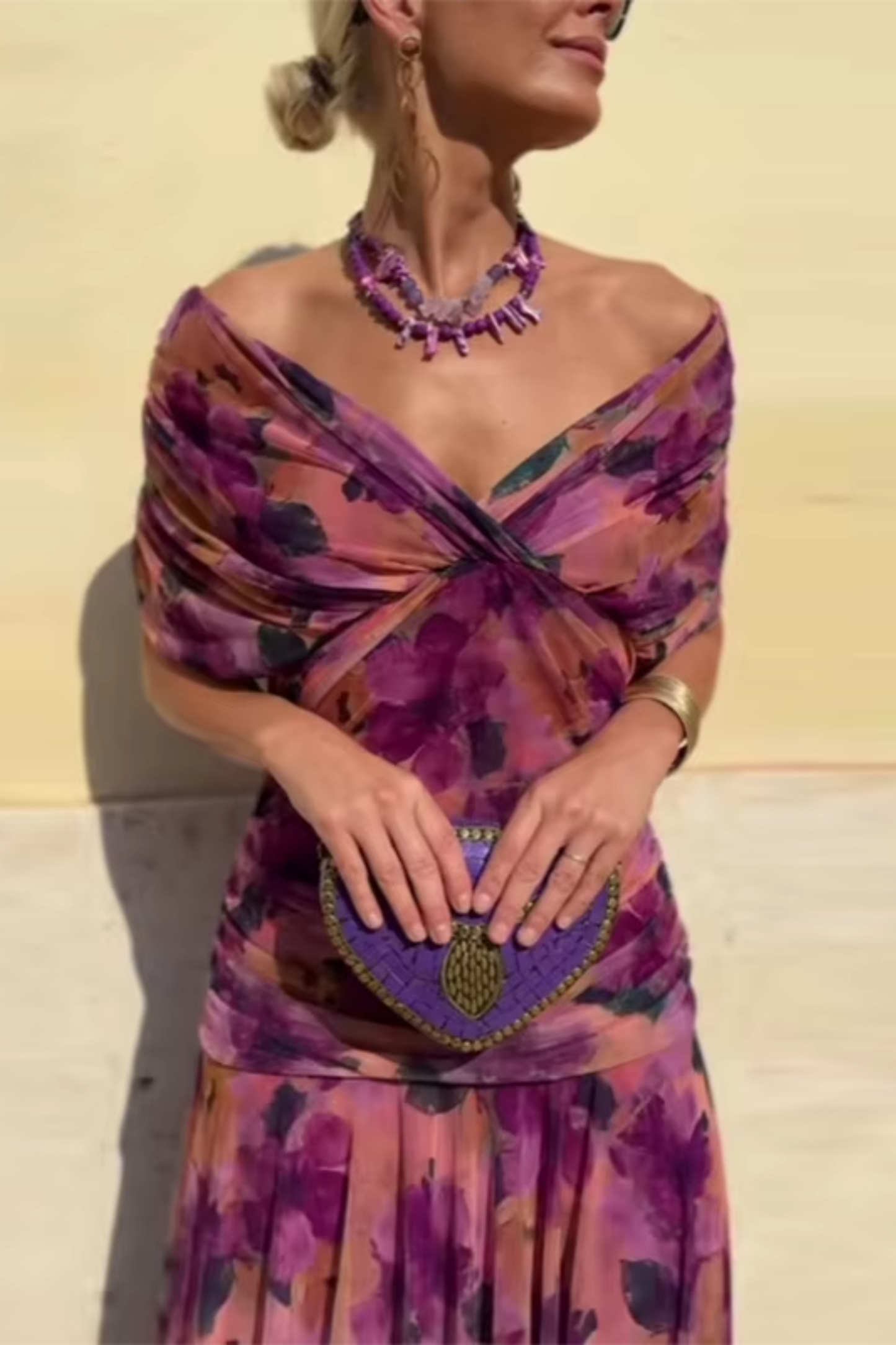 Luisa – Élégante robe longue de soirée à col en V