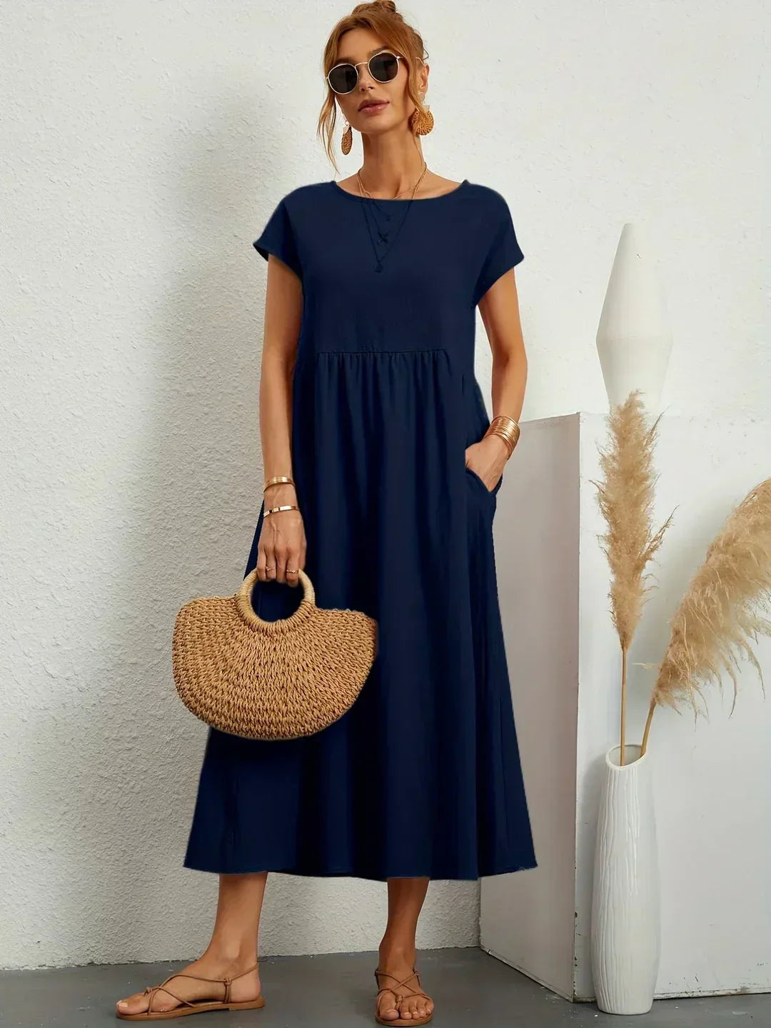 Gabriela | Robe Mi-Longue Fluide d'Élégance Intemporelle™