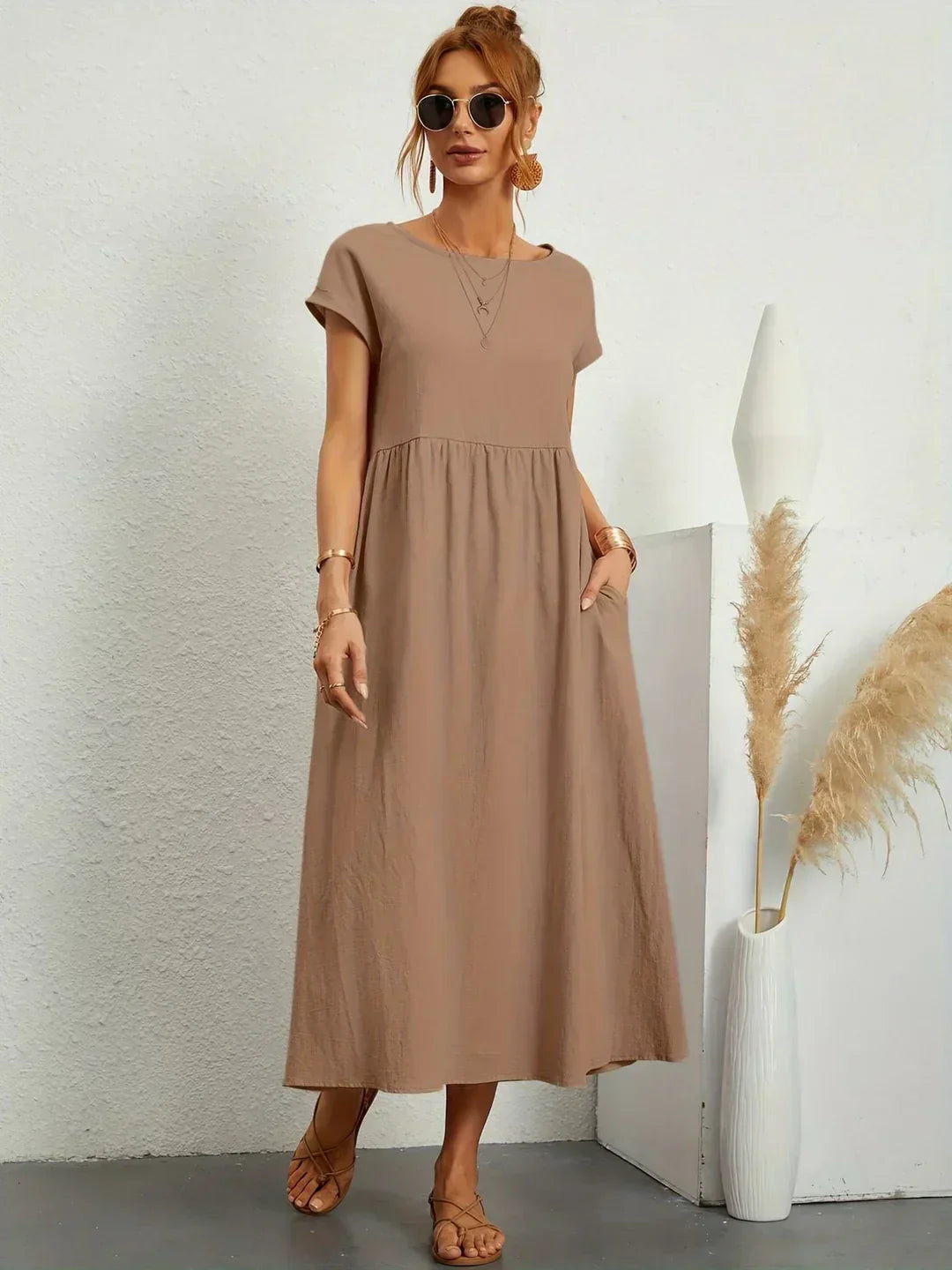 Gabriela | Robe Mi-Longue Fluide d'Élégance Intemporelle™