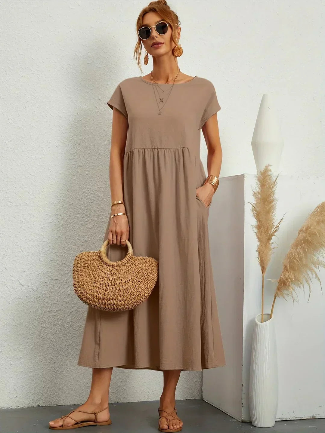 Gabriela | Robe Mi-Longue Fluide d'Élégance Intemporelle™
