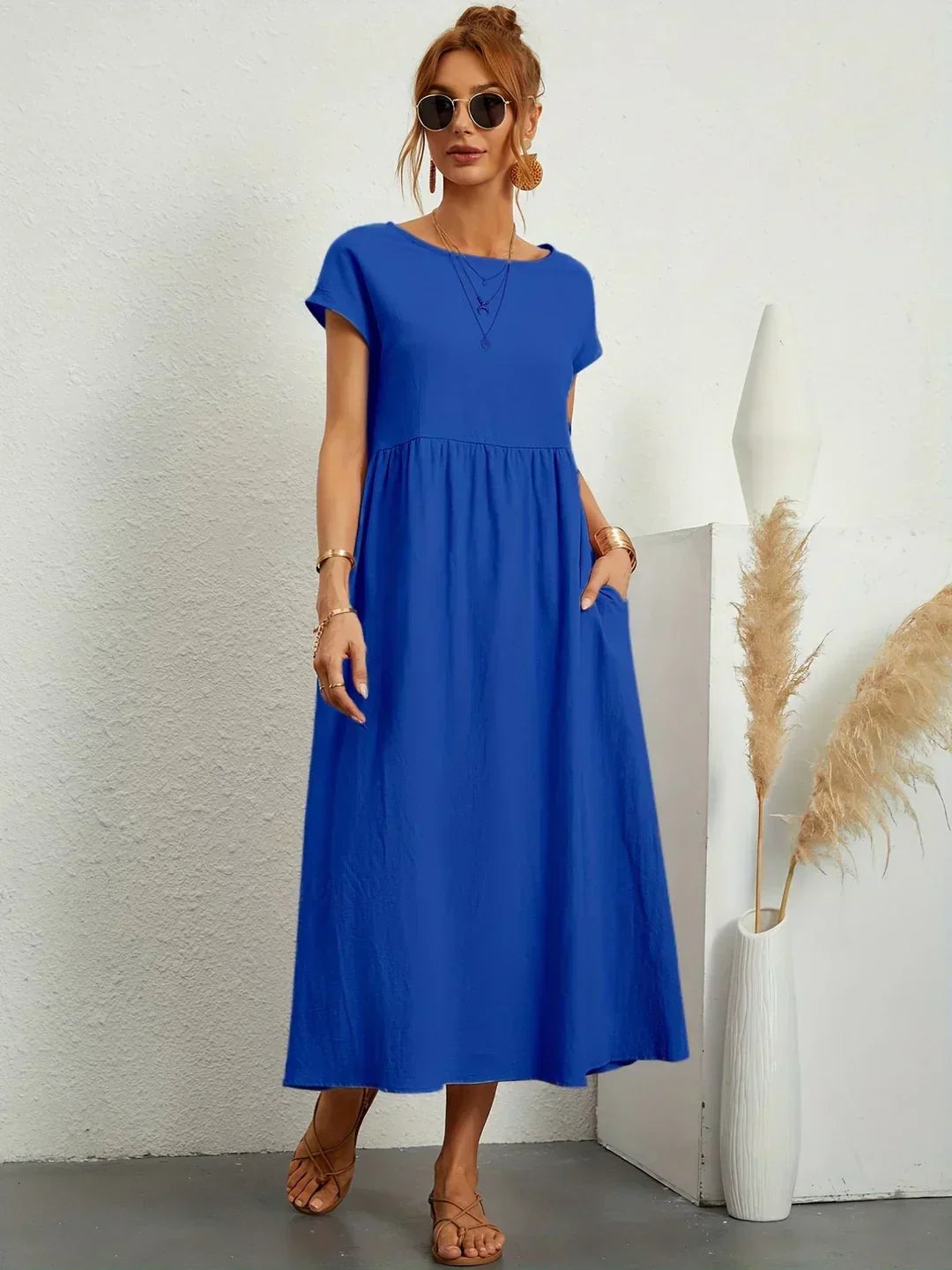 Gabriela | Robe Mi-Longue Fluide d'Élégance Intemporelle™