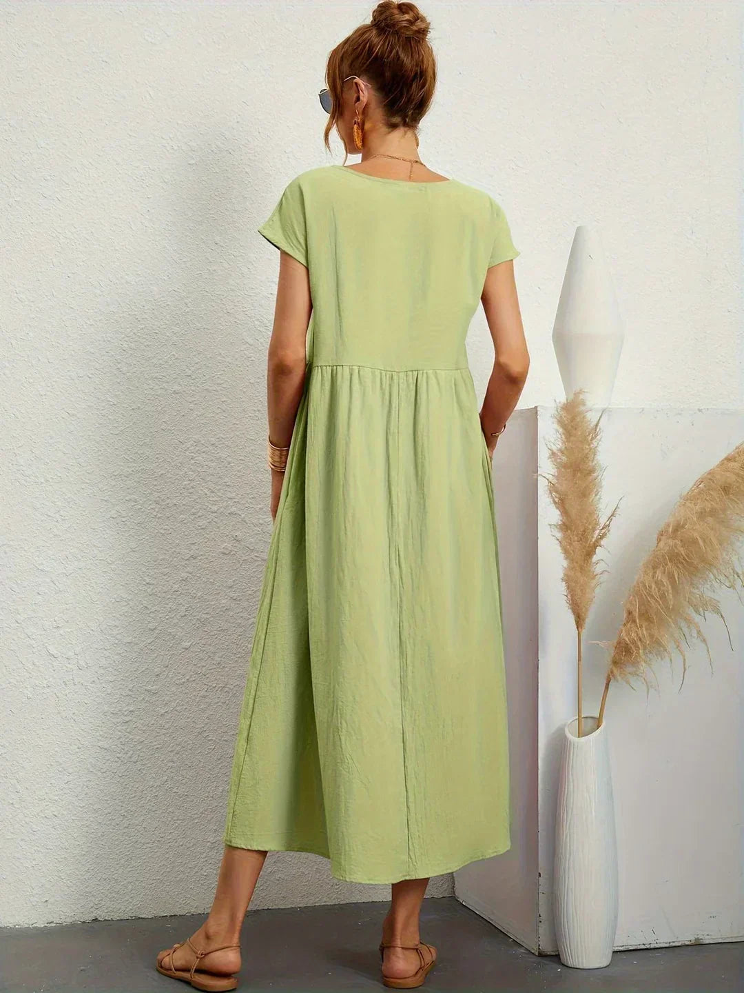 Gabriela | Robe Mi-Longue Fluide d'Élégance Intemporelle™