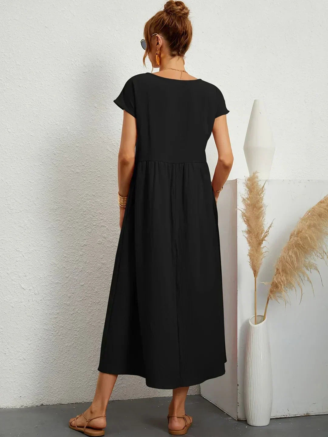 Gabriela | Robe Mi-Longue Fluide d'Élégance Intemporelle™