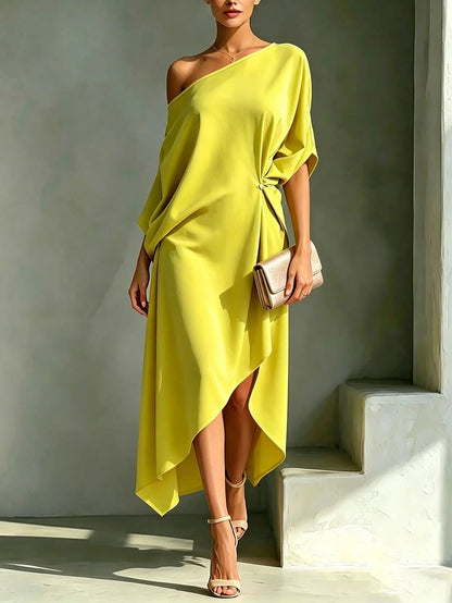 Robe élégante asymétrique
