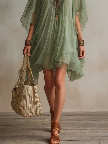 Robe Mini Flottante en Mousseline Verte à Décolleté en V