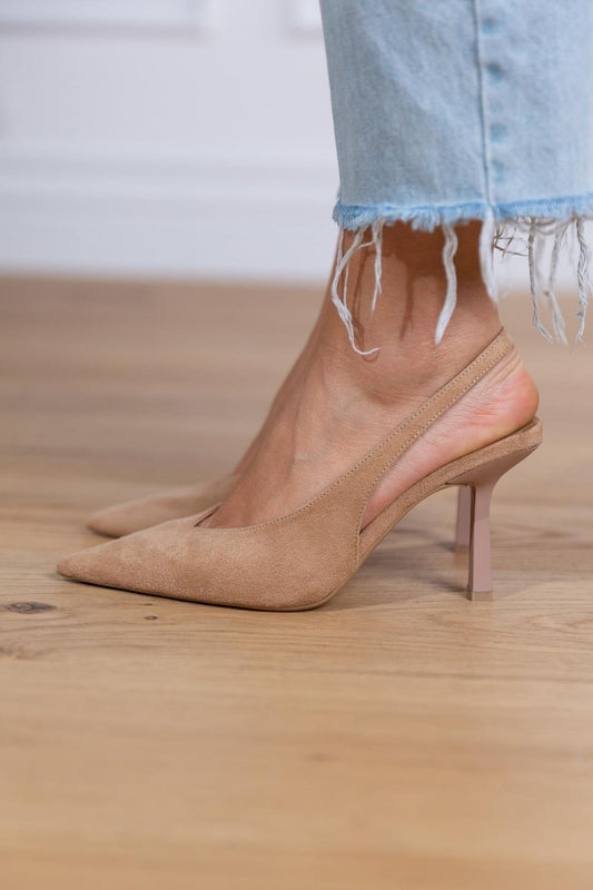 Claudia Slingback